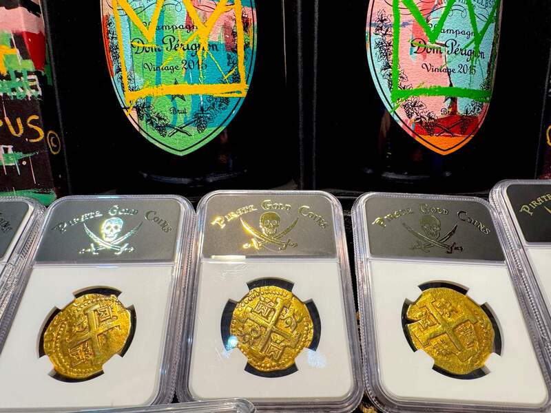 Peru 8 Escudos 1734 "Philip V" NGC UNC 10