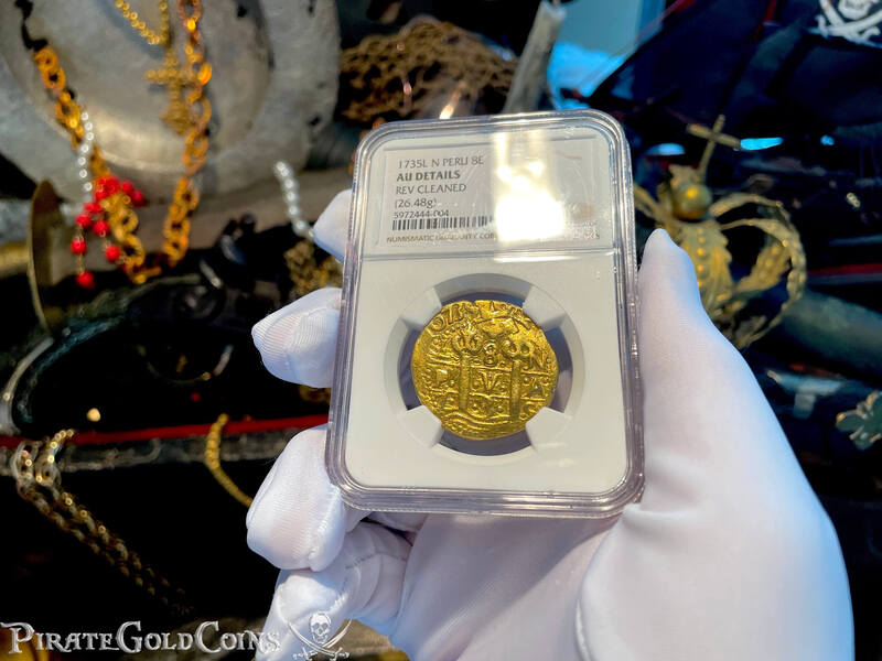 Peru 8 Escudos 1735 "Double Dated - Star of Lima" NGC VF 8