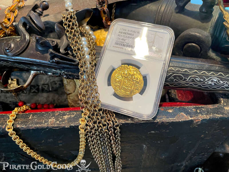 Peru 8 Escudos 1735 "Double Dated - Star of Lima" NGC VF 9