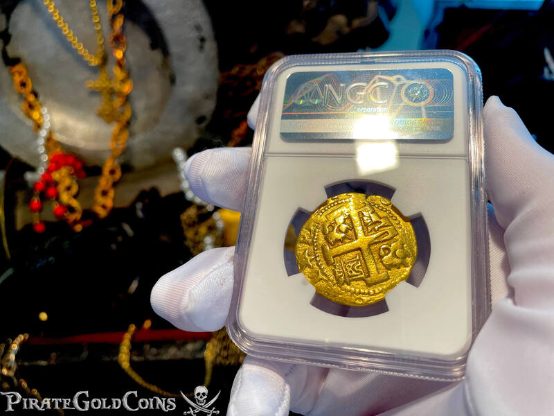 Peru 8 Escudos 1735 "Double Dated - Star of Lima" NGC VF 15