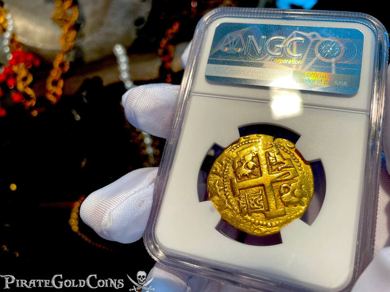 Peru 8 Escudos 1735 "Double Dated - Star of Lima" NGC VF