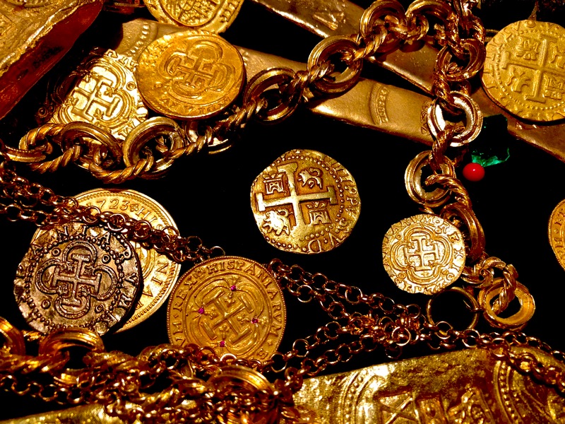 Peru 8 Escudos 1735 "Amazing Detail ~ Double Date" RAW 14