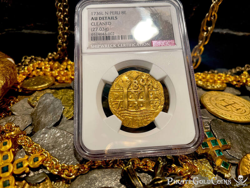 Peru 8 Escudos 1736NGC AU 8