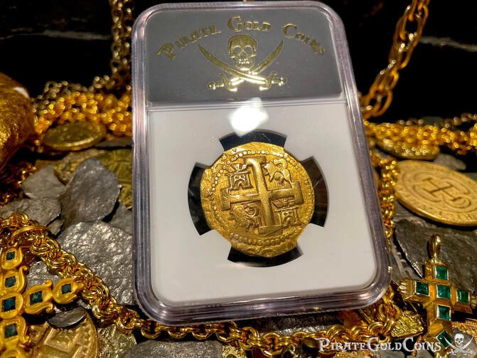 Peru 8 Escudos 1736NGC AU