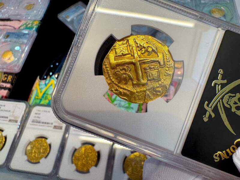 Peru 8 Escudos 1741 "Philip V" NGC UNC 7