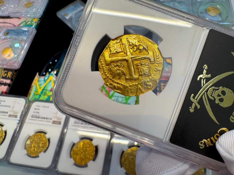 Peru 8 Escudos 1741 "Philip V" NGC UNC 8