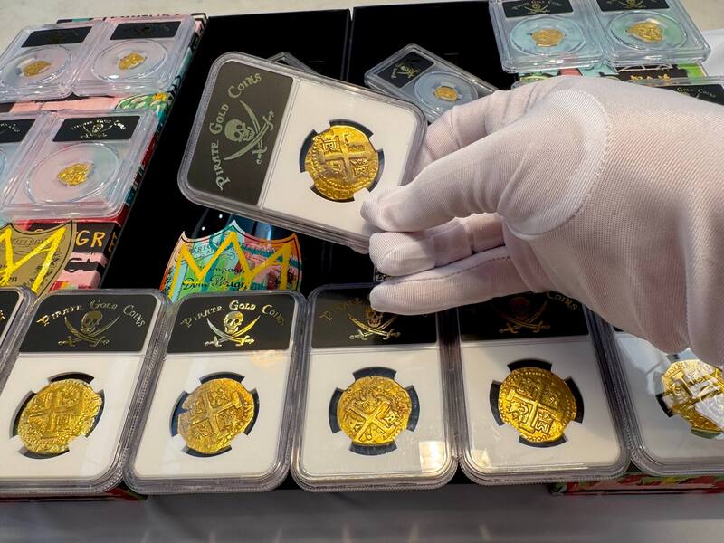 Peru 8 Escudos 1742 "Only 6 Graded NGC" NGC 53 6