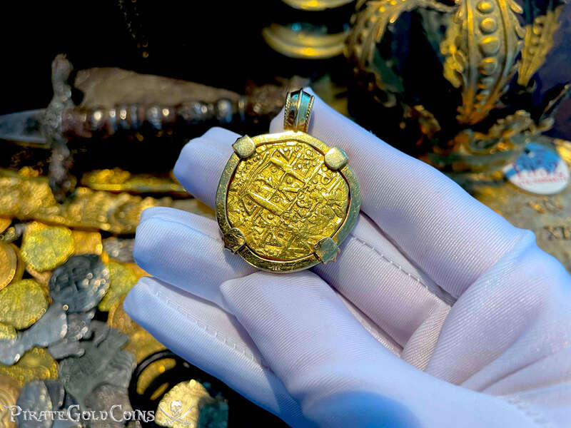 Peru 8 Escudos 1747 "Amazing Brute Style" by the famous SS Jeweler 24