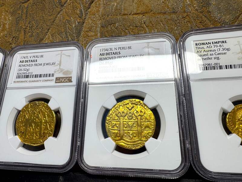 Peru 8 Escudos 1734 NGC AU 16