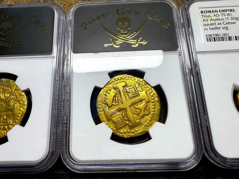 Peru 8 Escudos 1734 NGC AU 11