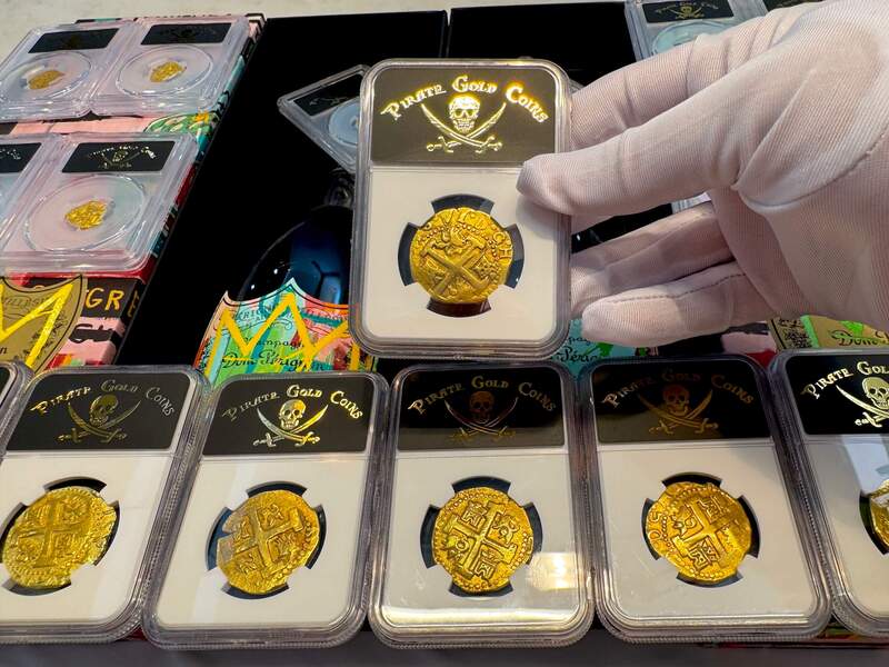 Peru 8 Escudos 1747 "Only 10 Graded NGC" NGC 50 8