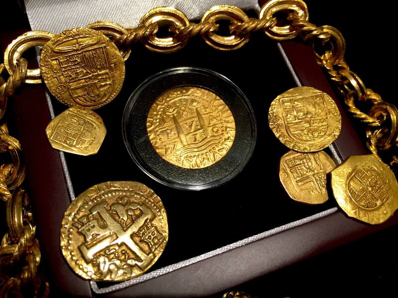 Peru 8 Escudos 1710 Replica 24kt Gold Electroplated  1715 Plate Fleet Treasure 14