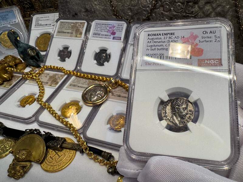 Roman Empire "Augustus" Denarius NGC AU 5x2 30