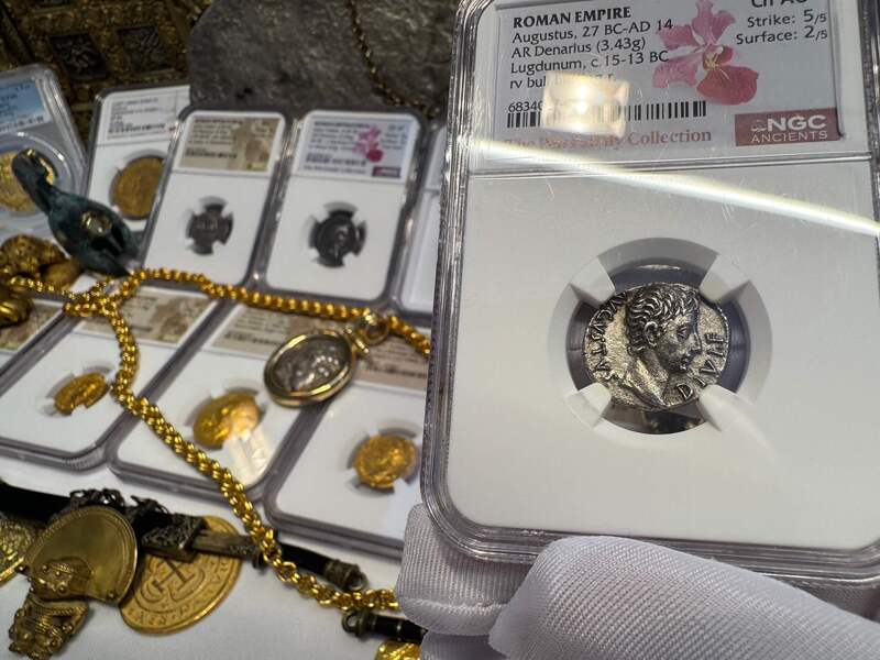 Roman Empire "Augustus" Denarius NGC AU 5x2 31