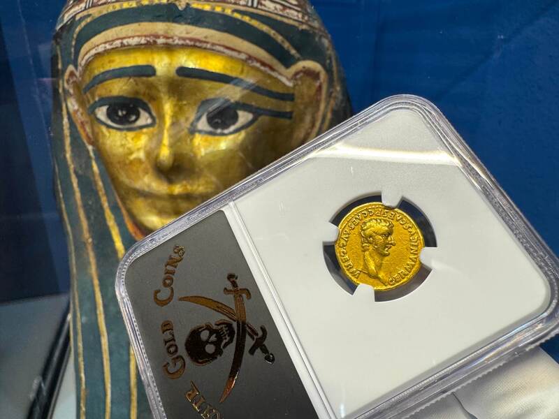 Roman Empire "Caligula" 37-41AD NGC VF 5x2 8