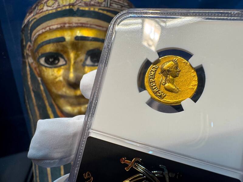 Roman Empire "Claudius" 41-54AD NGC VF 4x2 7