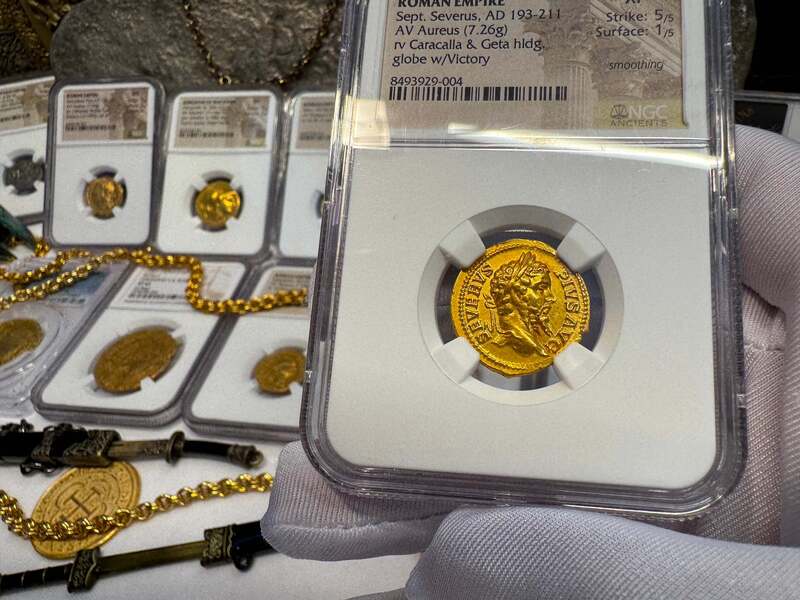 Roman Empire "Septimius Severus" Aureus NGC XF 5x1 28