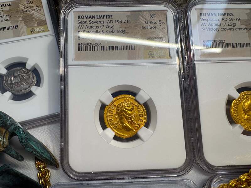 Roman Empire "Septimius Severus" Aureus NGC XF 5x1 54