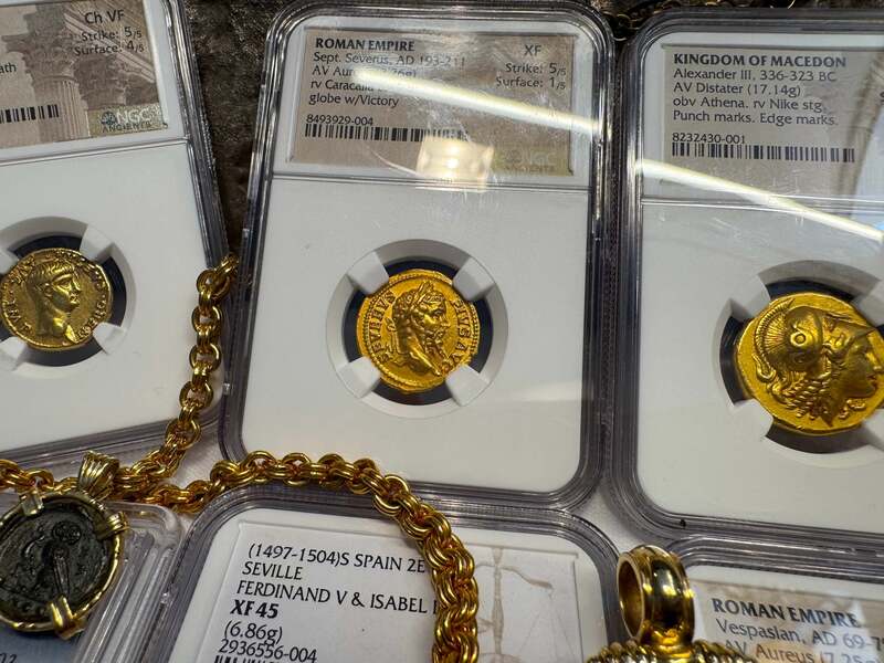 Roman Empire "Septimius Severus" Aureus NGC XF 5x1 38