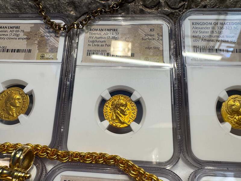 Roman Empire "Tiberius" Aureus NGC XF 5x2 31