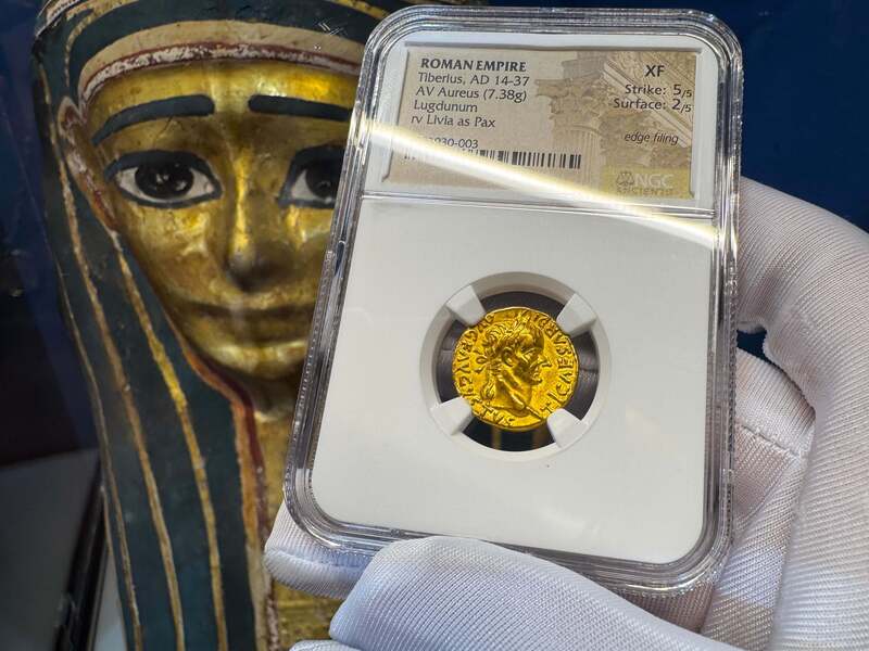 Roman Empire "Tiberius" Aureus NGC XF 5x2 17