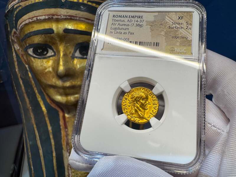 Roman Empire "Tiberius" Aureus NGC XF 5x2 19