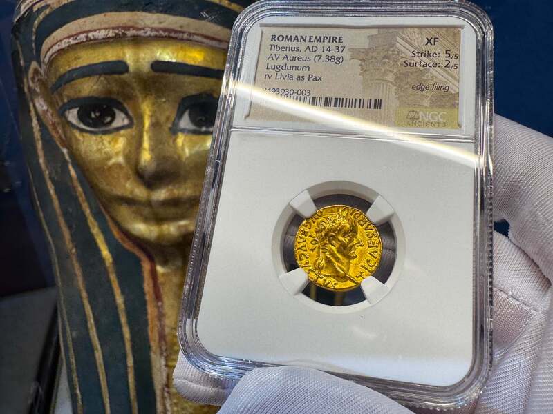 Roman Empire "Tiberius" Aureus NGC XF 5x2 20