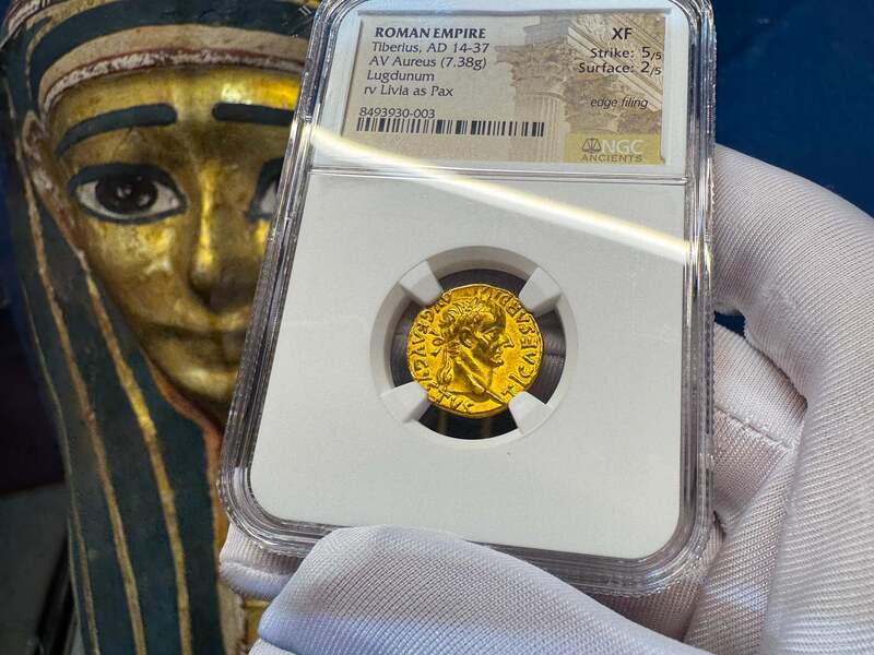 Roman Empire "Tiberius" Aureus NGC XF 5x2 26