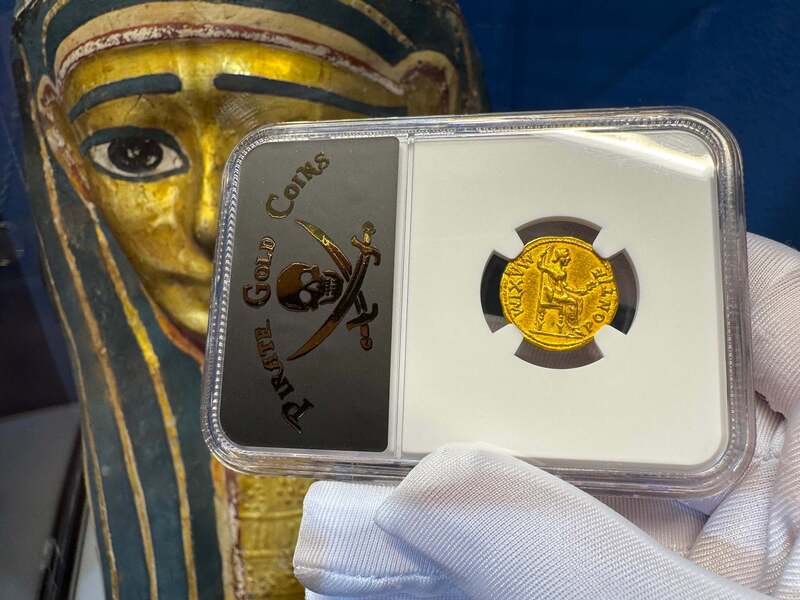 Roman Empire "Tiberius" Aureus NGC XF 5x2 9