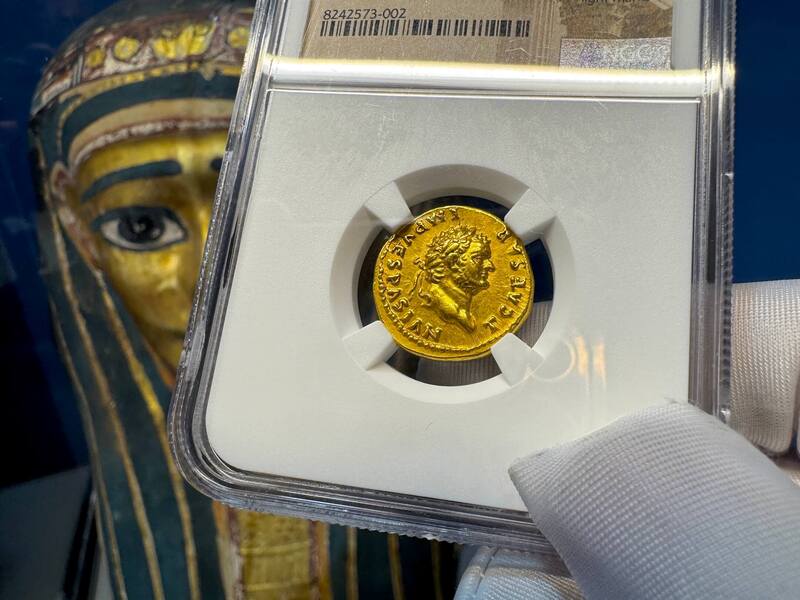 Roman Empire "Titus" NGC XF 5x4 27