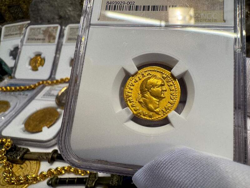Roman Empire "Vespasian" Aureus NGC ChF 5x3 23