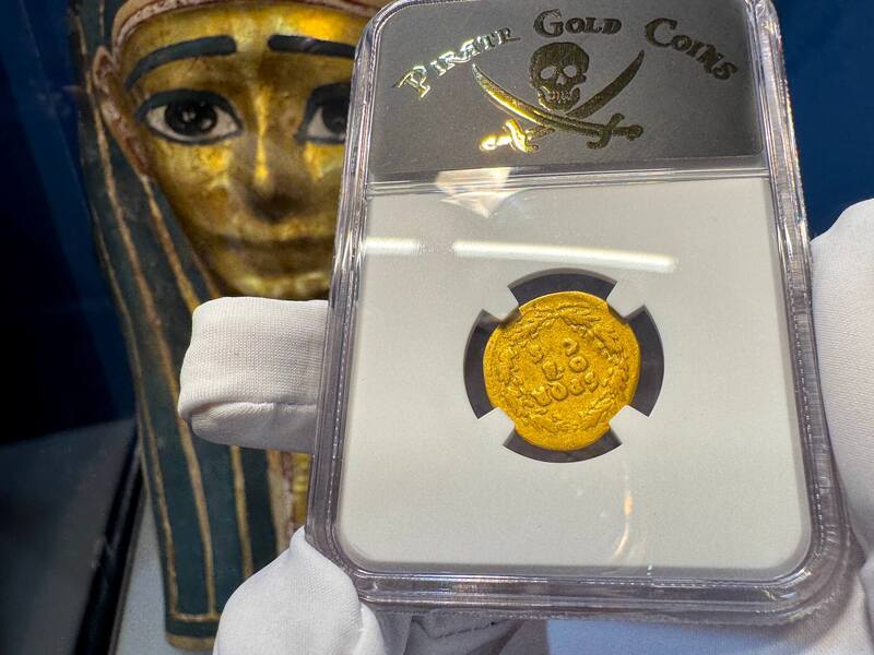 Roman Empire "Vitellius" 69AD NGC F 4x4 10