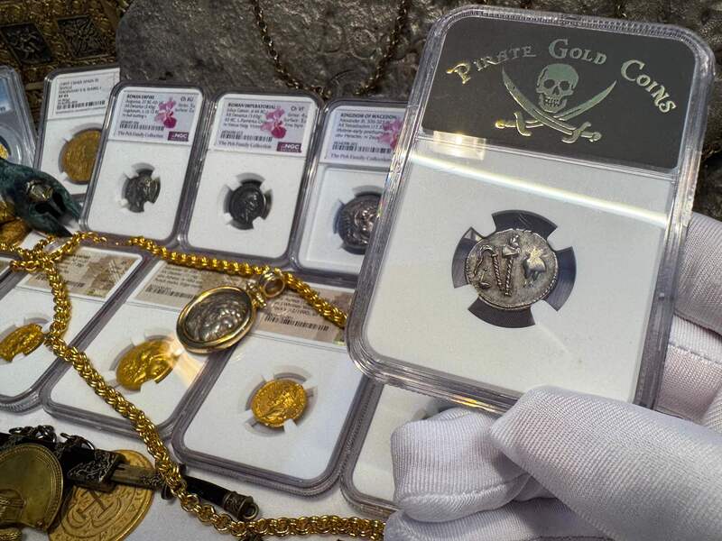 Roman Imperatorial "Caesar- Elephant" 43BC NGC AU 4x5 17