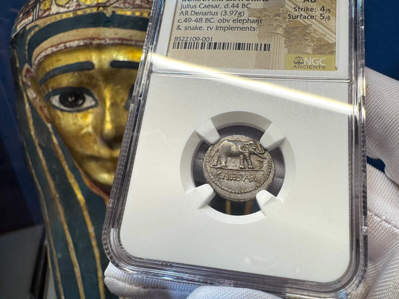 Roman Imperatorial "Caesar- Elephant" 43BC NGC AU 4x5 4