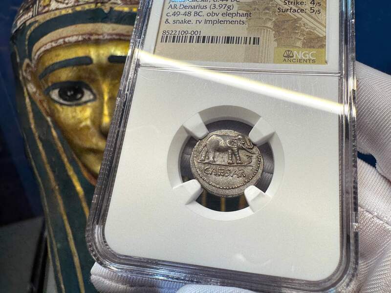 Roman Imperatorial "Caesar- Elephant" 43BC NGC AU 4x5 27