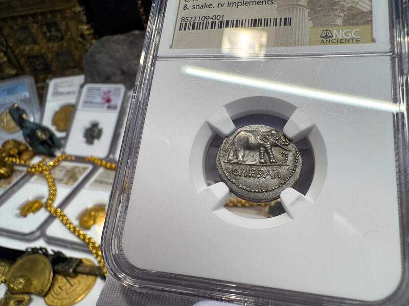 Roman Imperatorial "Caesar- Elephant" 43BC NGC AU 4x5 26