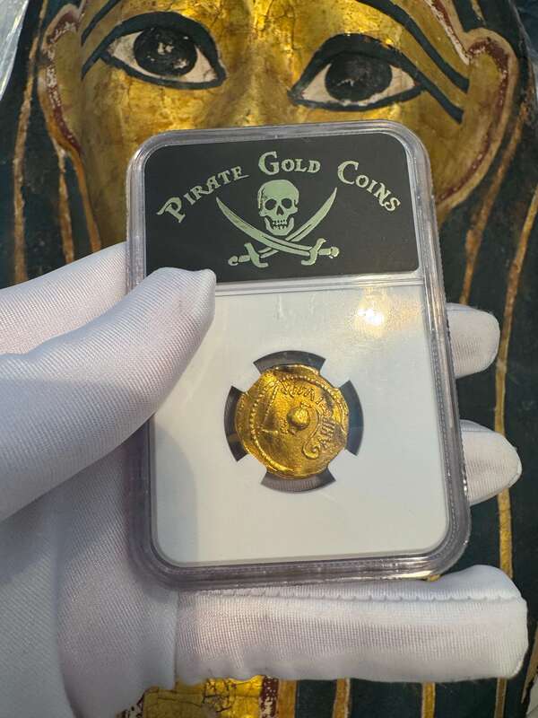 Roman Imperatorial 44BC "Julius Caesar" NGC XF 5x2 12