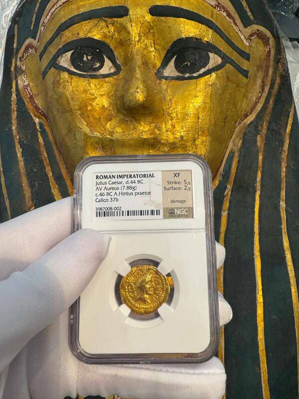 Roman Imperatorial 44BC "Julius Caesar" NGC XF 5x2 14