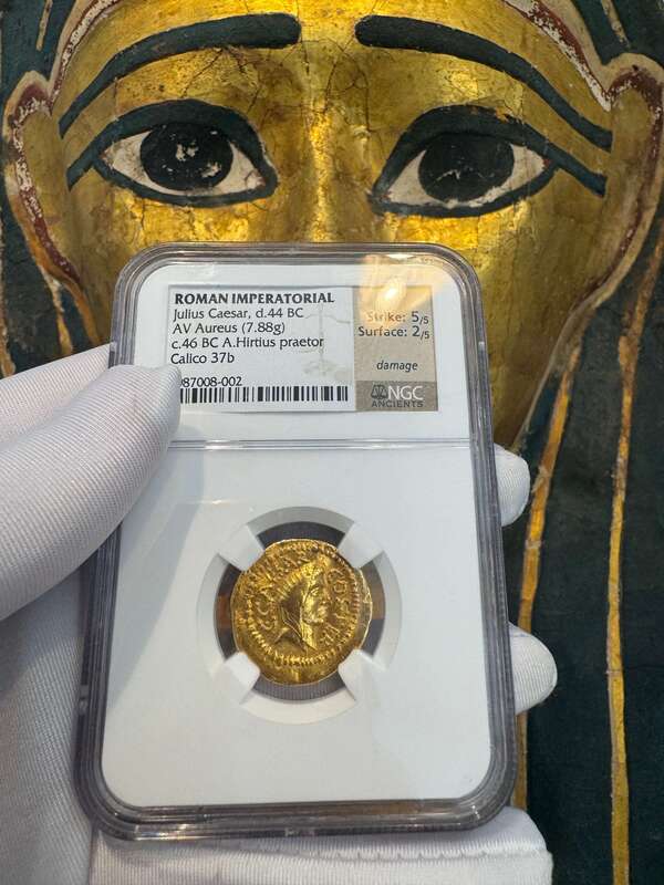 Roman Imperatorial 44BC "Julius Caesar" NGC XF 5x2 4
