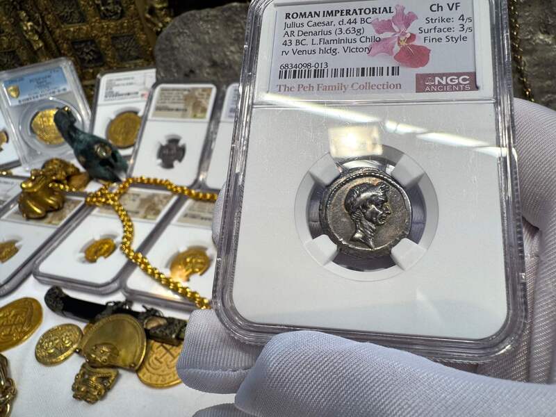 Roman Imperatorial "Julius Caesar" 43BC NGC ch VF 4x3 Fine Style 17