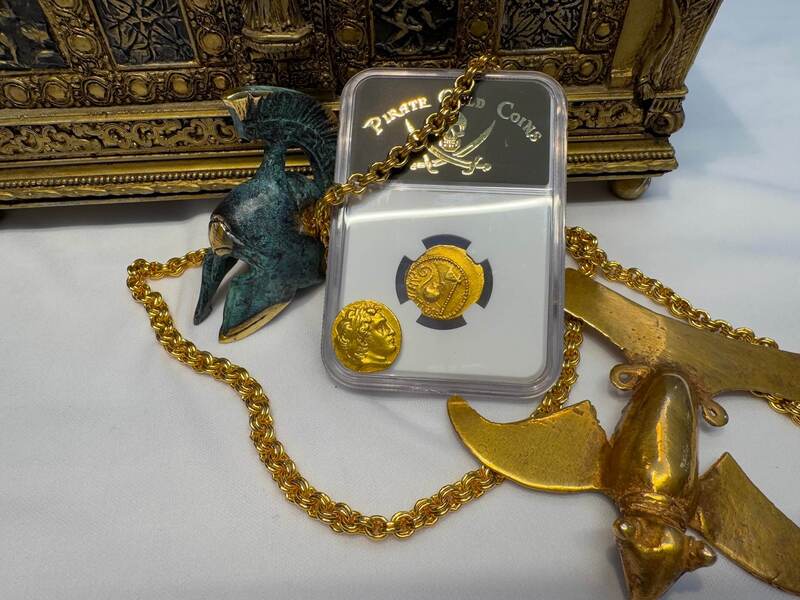 Roman Empire "Julius Caesar" 44AD NGC VF 4x2 29