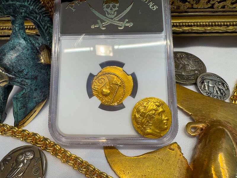 Roman Empire "Julius Caesar" 44AD NGC VF 4x2 14