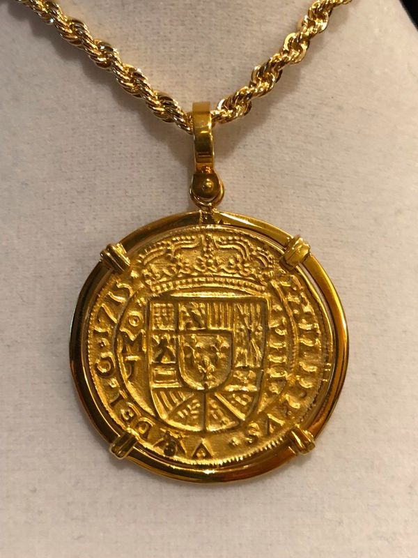 Mexico Royal 1715 Dated with Bezel Replica Pirate Gold Coins