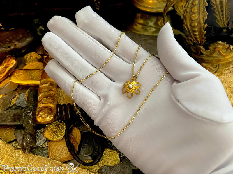 Santa Margarita Gold Florette and Shipwreck Pearl Artifact 10