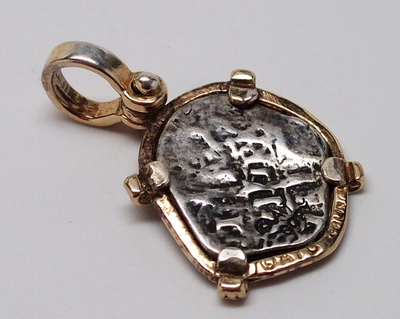 Reproduction Bolivia 1 Real "Dated 1763" 18kt Gold Bezel Pirate Gold Coins 3