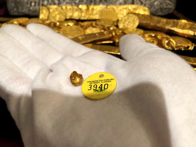 Atocha 1622 Gold Bead Artifact with Mel Fisher Treasure Salvors COA 4