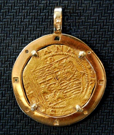 Spain 1 Escudo 1516-56 "Emerald & Diamonds" Gold Pendant 4