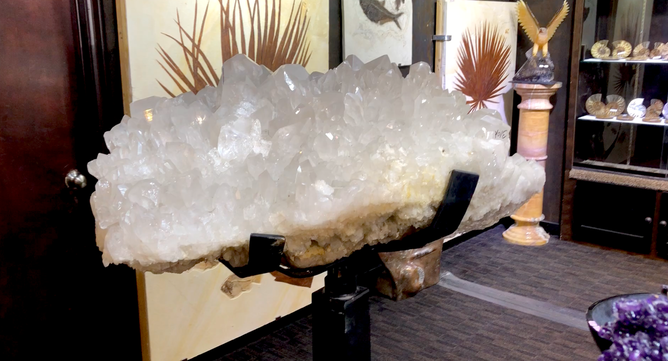 Quartz | Crystals & Minerals 5