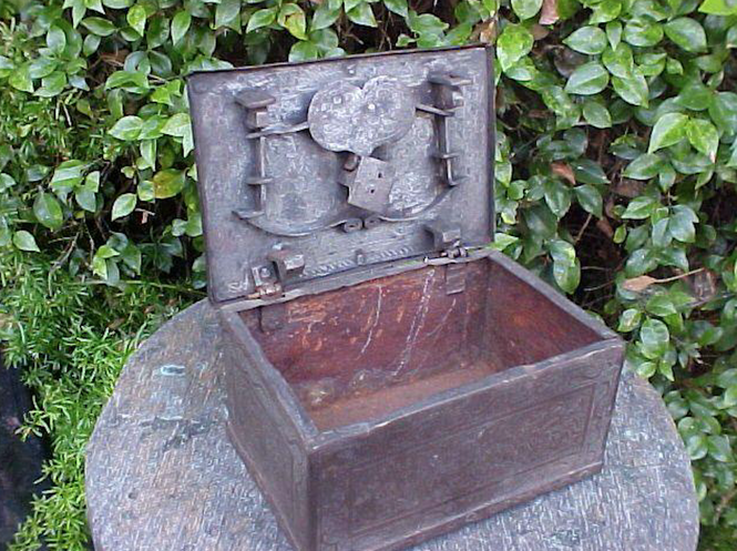 Authentic Treasure Chests 15