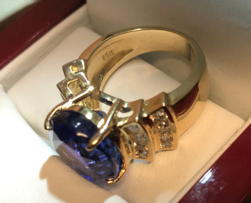 Tanzanite & Diamond Ring 11.98 Carats with Diamonds 5